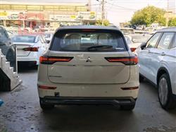 ميتسوبيشي اوتلاندر